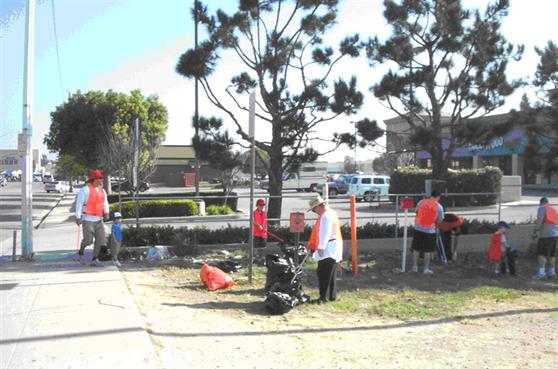 Volunteers cleaning up open space